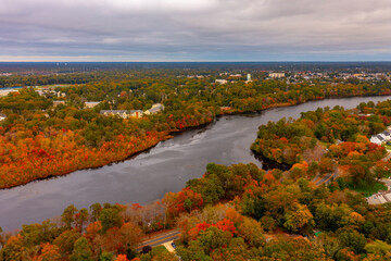 Fototapeta na wymiar overcast aerial image of a fall lake
