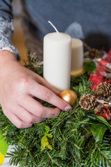 Adventskranz selbst dekorieren