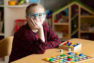 Girl with Down Syndrome Plays Board Games in Quarantine