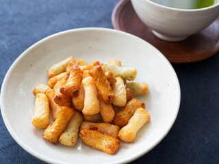 あられと日本茶