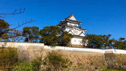 秋の南大阪「岸和田城」の天守閣