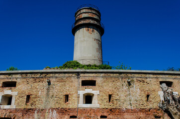 I bastioni e la torre di Forte Treporti nelle vicinanze di Punta Sabbioni