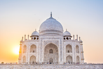 Fototapeta na wymiar The Taj Mahal is an ivory-white marble mausoleum on the bank of the Yamuna river in the city of Agra, Uttar Pradesh.