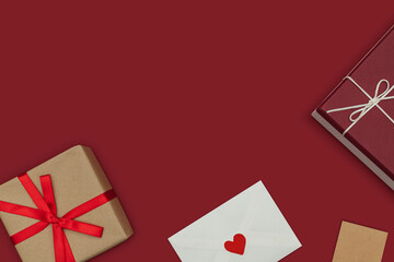 Valentines&rsquo; gifts border with boxes and love letter