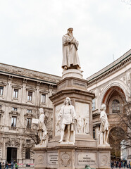 Fototapeta na wymiar Sculpture of Leonardo da Vinci near the National Museum of Science and Technology. Milan, Italy