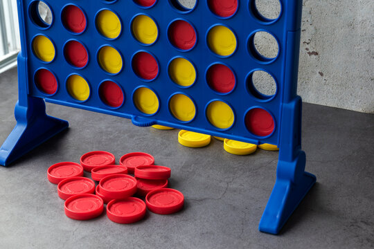 Classic strategy game connect 4