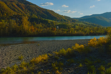 Obraz premium autumn in the mountains