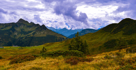 Obraz na płótnie Canvas Damülser Berge im Bregenzerwaldgebirge in Vorarlberg