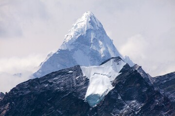 Plakat Mount Ama Dablam with clouds Nepal mountains