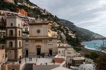 Catedral de Amalfi. Vistas de la Costa Amalfitana, sur de Nápoles, Italia