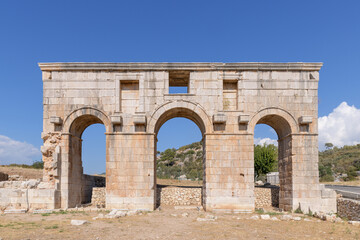 Fototapeta na wymiar The city gate at ancient city Patara
