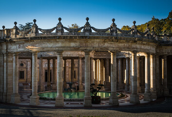 Obraz premium Montacatini Therme mit Wasserbecken, Pistoria Toscana, Italien