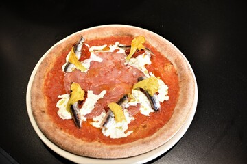 Pizza al pesce