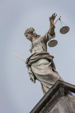 City Of Dublin Ireland. Statues And Buildings. Courthouse. Lady Justice. Vrouwe Justitia. Scales.