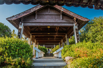 Fototapeta premium old wooden house