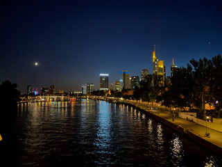 Fototapeta na wymiar Frankfurt Skyline by night