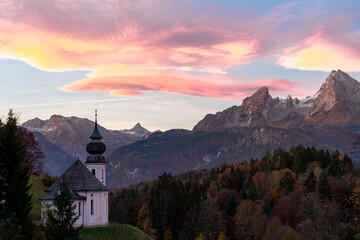 Fototapeta premium The Maria Gern pilgrimage church in Berchtesgaden in fall at dusk