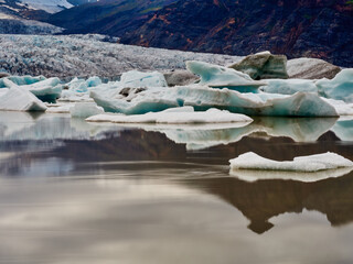Glaciares de Islandia de color azul.