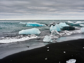 Glaciares de Islandia de color azul.