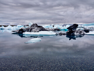 Glaciares de Islandia de color azul.