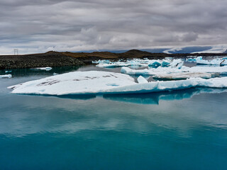 Glaciares de Islandia de color azul.
