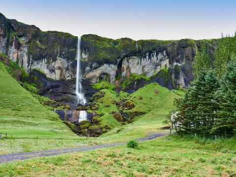 Imágenes de Udalaitz descubre bancos de fotos, ilustraciones, vectores