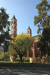 la Basilica di Sant'Andrea  a Vercelli; fianco sud
