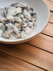 신선한 해산물 굴