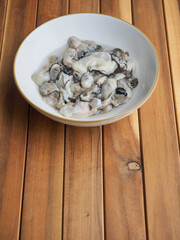 신선한 해산물 굴