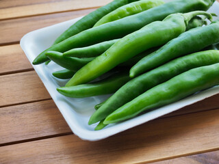 신선한 유기농 채소 녹색 고추 배경 