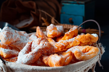 Raderkkuchen is a traditional Polish lard pastry.