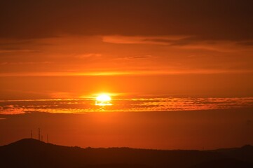 Fototapeta na wymiar Red sky and the sun at evening