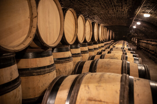 Tonneau vin Bourgogne cote d'or