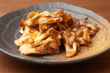 舞茸のバター醤油炒め