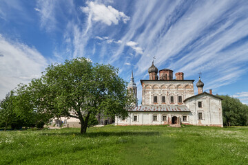 Fototapeta na wymiar church of st nicholas in the town