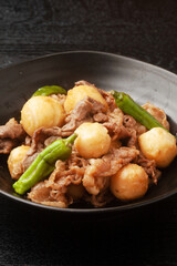牛肉とサツマイモの甘辛煮