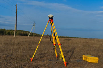 Fototapeta na wymiar Open sky is a dream of surveyor to get maximum number of sattelites