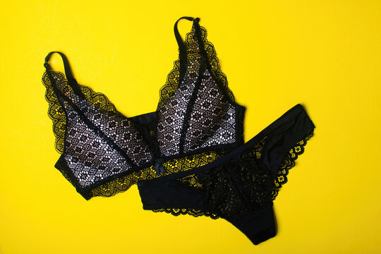 Beautiful black sports top bra and panties - thongs. Black lace lingerie.