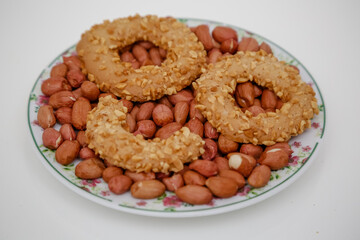 Peanut butter cookie recipe on the beautiful plate.
