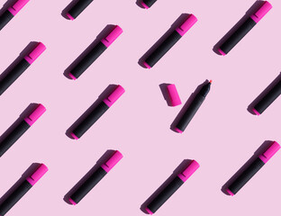 Obraz premium bright pink pattern with markers for learning and drawing. Creativity, text editing