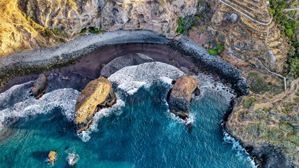 Foto aérea playa de Los Roques, Tenerife, Canarias.