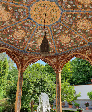 G&auml;rten der Welt, orientalischer Gartenpavillon mit Springbrunnen, Berlin.
