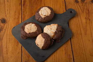 Weihnachtskekseessen, kuchen, dessert, süss, backwaren, kekse, teller, weihnachten, weihnachtsgebäck, gebäck, köstlich, plätzchen, lecker, baked, weihnachtskekse, zimtschnecke, orangenkeks, thermomix,