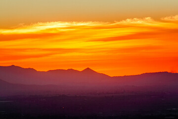 Atardecer con Nubes - puesta de sol