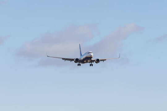 Boeing 737 landing on runway 27 at EMA airport - stock photo