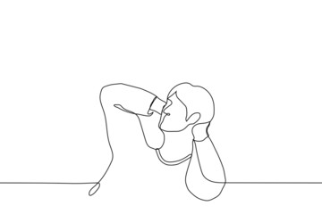 Obraz premium man put his hands on the back of head - one line drawing vector. after work rest concept, neck muscles warming and warm-up exercise, procrastination and laziness