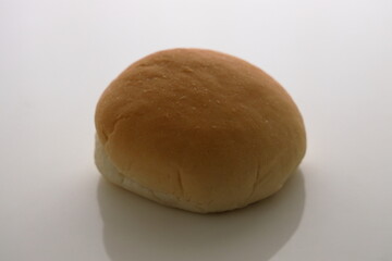 焼き立ての美味しいクリームパン