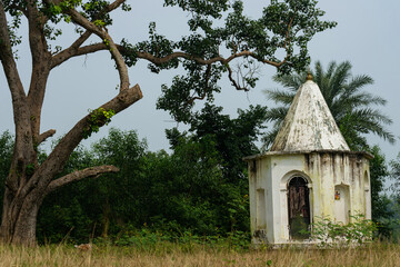 An old and abandoned the Shri Krishna Pranami Mandir in India.