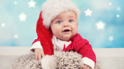 Fototapeta premium Weihnachtsmann Baby