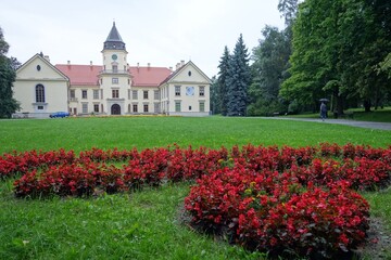 Fototapeta na wymiar Tarnobrzeg, zamek Tarnowskich.
